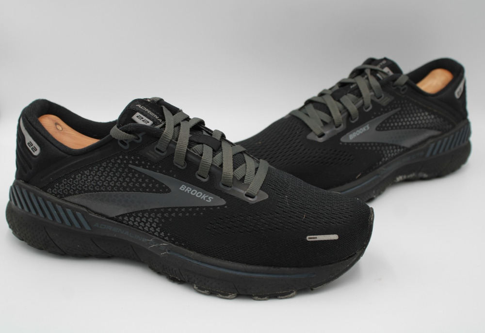 Size 7.5 - Brooks Adrenaline GTS 22 Woman's Black Running Shoes - 1203531B020